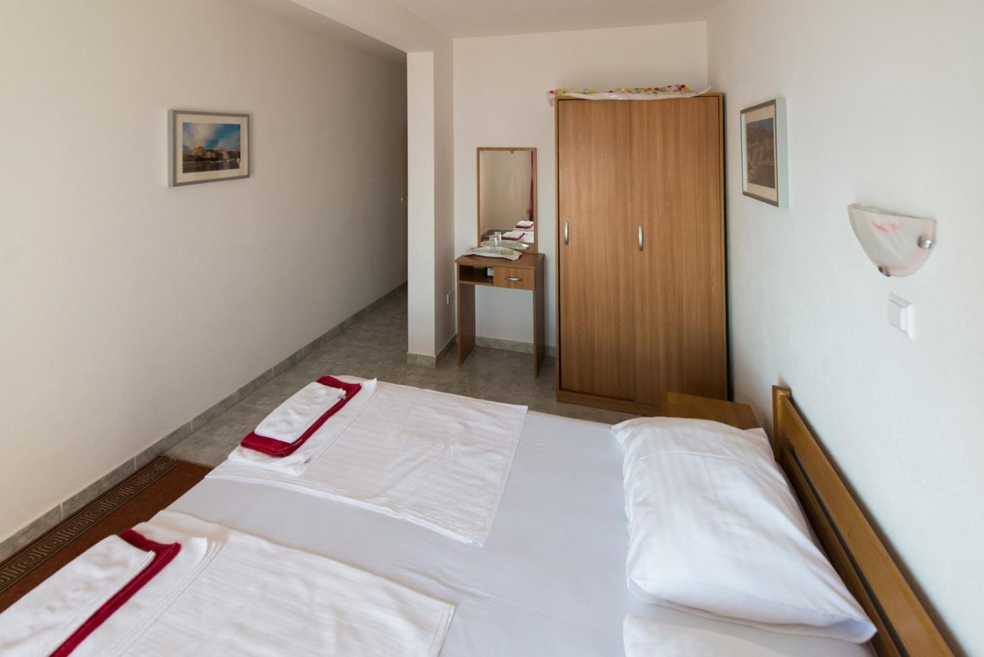 لوكفا روجوزنيكا Bed And Breakfast Pero 3 Min Walk To The Beach المظهر الخارجي الصورة